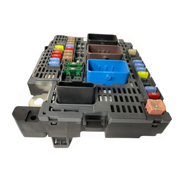 2011-2015 Peugeot 508 Fuse Box Module BSM 9813136880