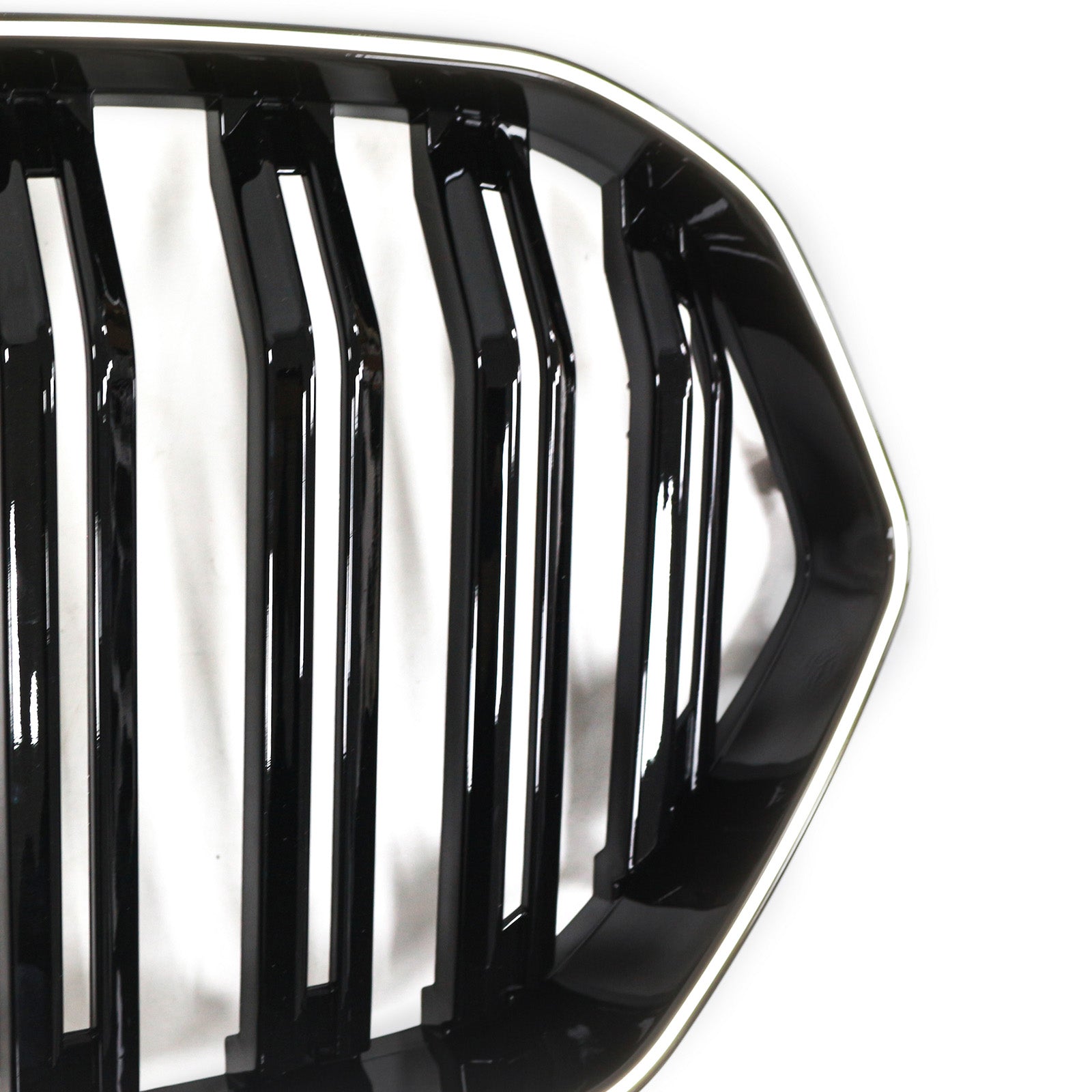 2020-2022 BMW X6 G06 M50i blank sort frontkofangergitter med kamerahul Generisk